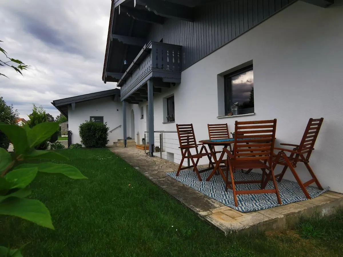 Apartment Ferienwohnung Chiemseeliebe Chieming